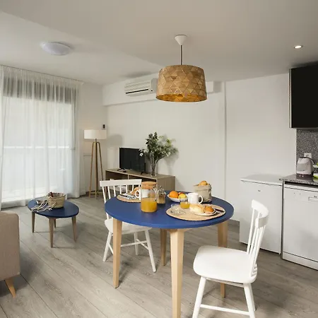 Pierre & Vacances Blanes Playa Apartment Exterior photo